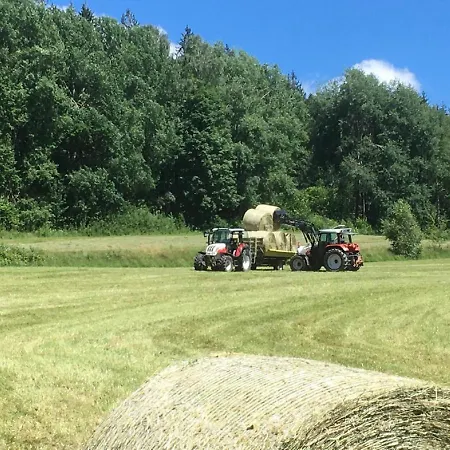 Biohof Weiderer Apartament